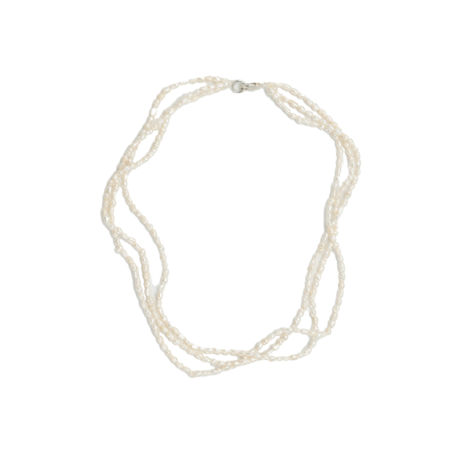 Handmade necklace of pearls